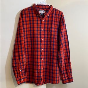 Old navy slim fit button down stretch flannel.